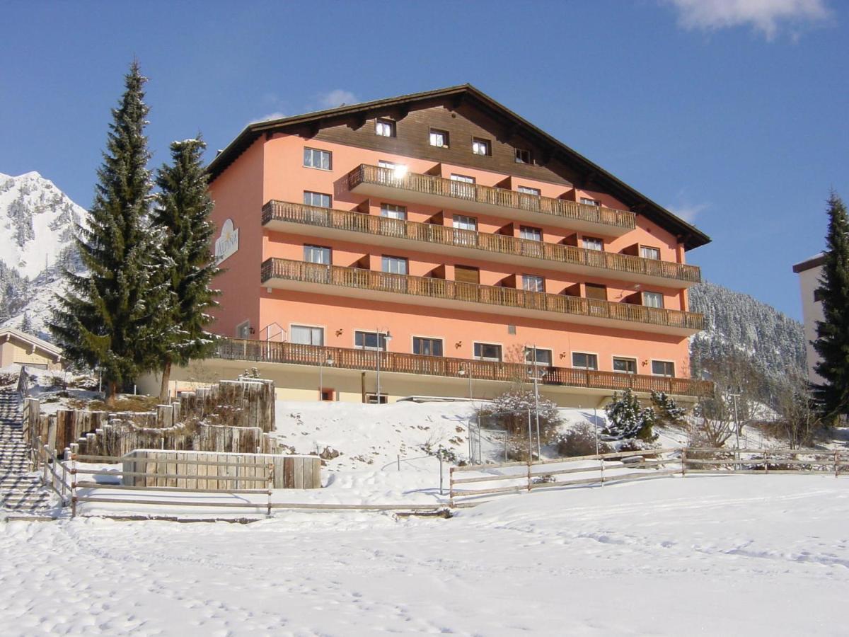 Jugendhotel Alpina Sedrun Exteriör bild