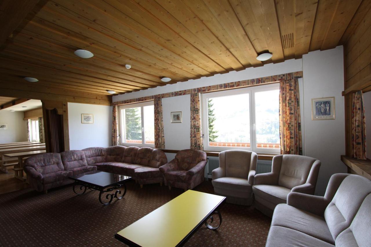 Jugendhotel Alpina Sedrun Exteriör bild